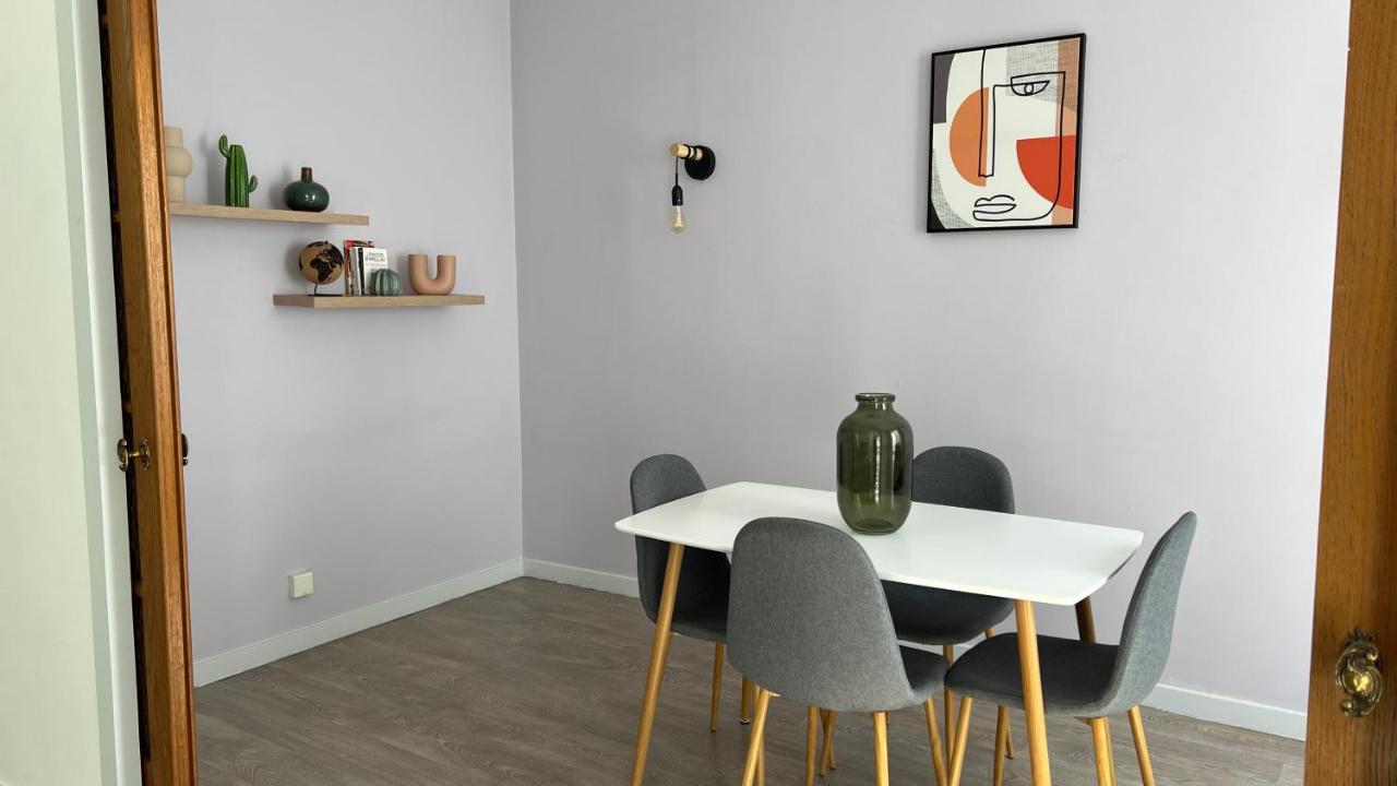 Appartement T4 70M2 - Meuble - Centre Ville - Proche Thermes Lons-le-Saunier Exterior foto